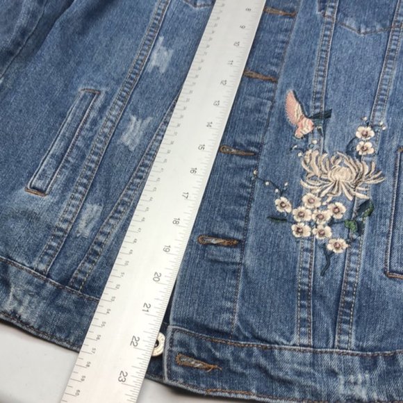 LIKE NEW EIGHTY-TWO DENIM EMBROIDERED JEAN JACKET SZ XS FACTORY DISTRESS… - Picture 8 of 12